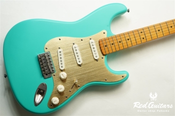 40TH ANNIVERSARY STRATOCASTER VINTAGE EDITION - Satin Sea Foam Green